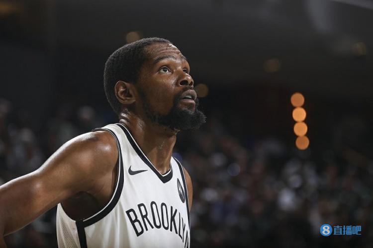 玩脏的？雷霆多尔特小动作击翻文班亚马 随后巴恩斯被犯规未吹（雷霆多尔特疑似小动作放倒文班亚马，随后巴恩斯遭犯规未判）