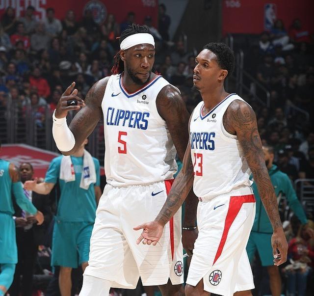 笑一笑呗!奥利塞当选全场最佳球员，赛后自拍一脸严肃（奥利塞荣膺全场最佳，赛后自拍面无表情，笑一个？）