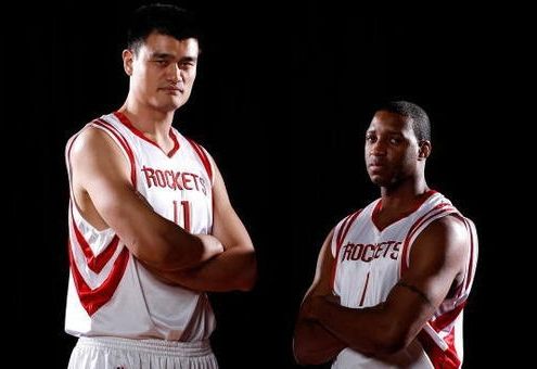 比赛集锦：利雅得胜利4-1赛哈特海湾，C罗献精彩倒钩（C罗倒钩闪耀，利雅得胜利4-1大胜赛哈特海湾｜比赛集锦）