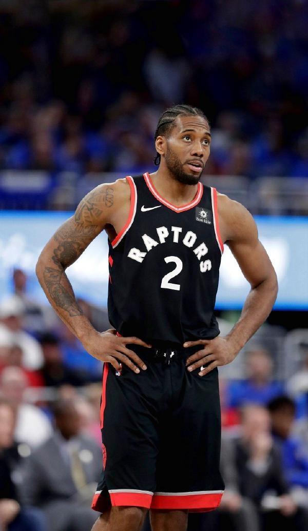 布伦森的表现令人瞩目（布伦森表现抢眼）