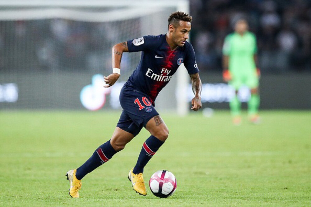 状态不佳！原帅近3场比赛仅共拿到6分2篮板1助攻（原帅近三战表现低迷，合计仅6分2篮板1助攻）